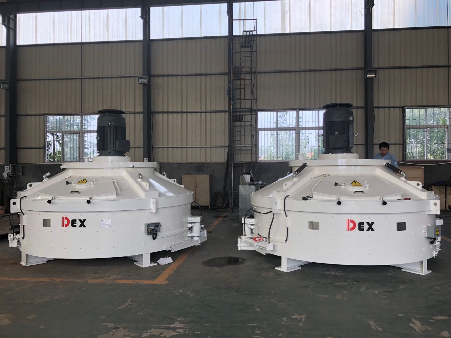 立式行星搅拌机